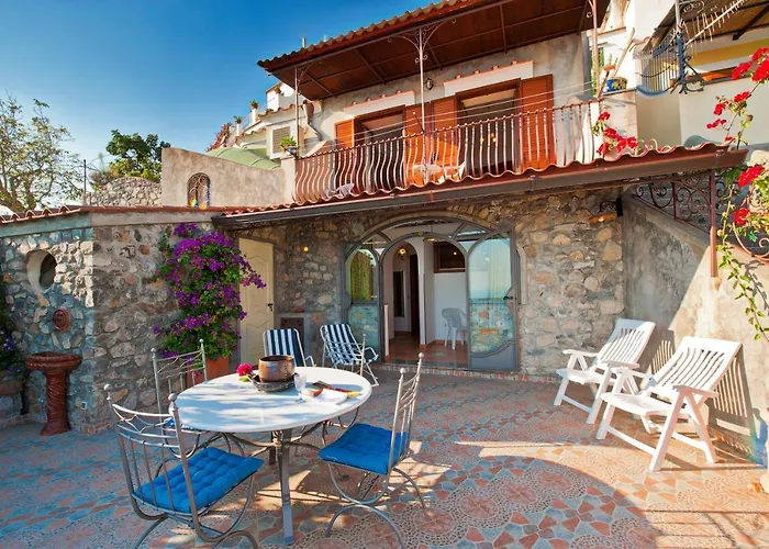 Semesterbostad Lavinia Nocelle Positano