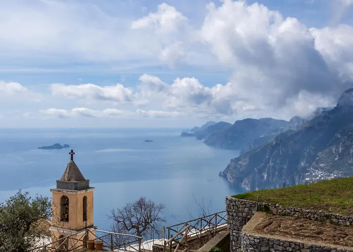 Lavinia Nocelle Semesterbostad *